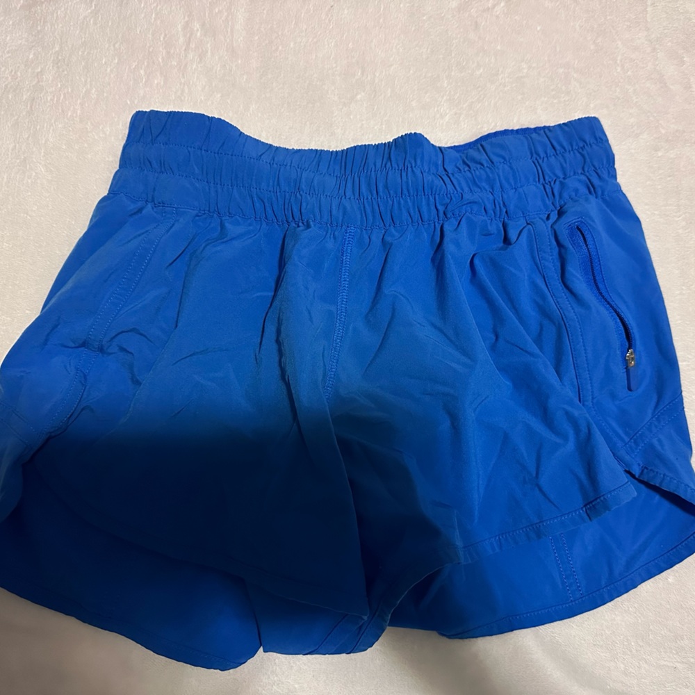 Lululemon tracker shorts